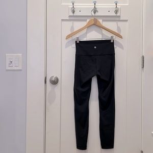 🖤 Lululemon Black Leggings - EUC - 24” inseam - Size XS/S
